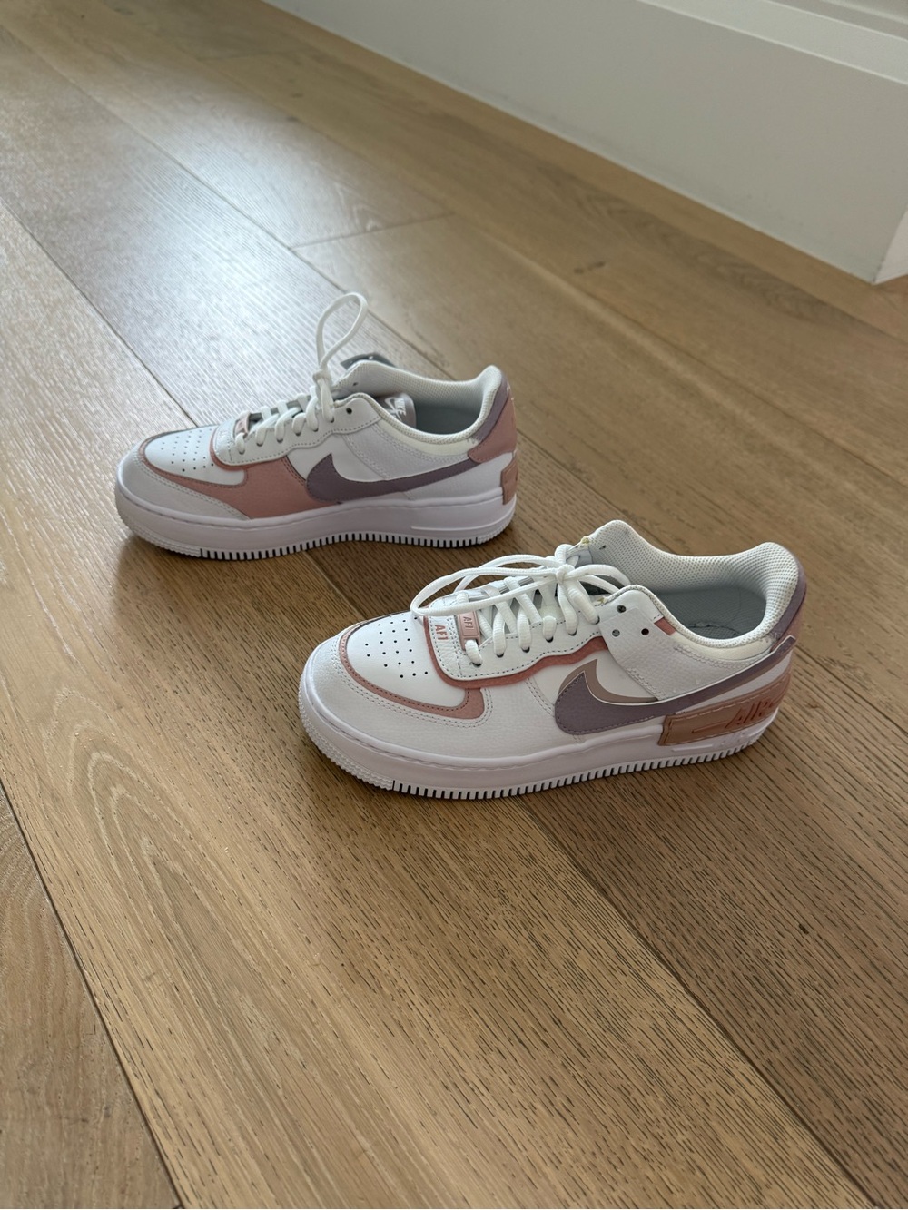 Nike Air Force 1 Shadow white, and pink Oxford